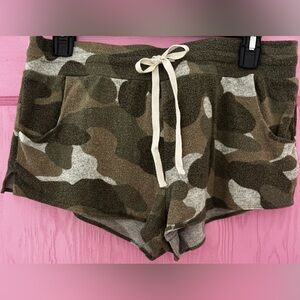 Express One Eleven size medium.  Camp short with drawstring waist!